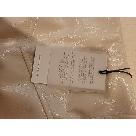 NWT 7 FOR ALL MANKIND Glazed Faux Leather Mini Skirt in Oyster Size M - Picture 6 of 13